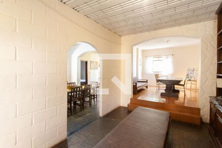 Sala 1 de casa à venda com 2 quartos, 720m² em Santa Monica, Belo Horizonte