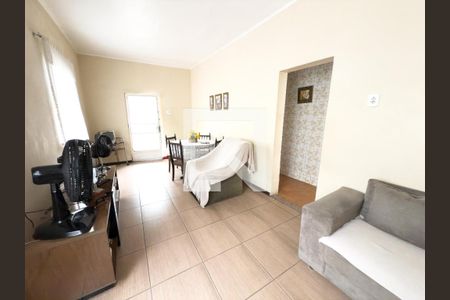 Sala de casa à venda com 2 quartos, 260m² em Irajá, Rio de Janeiro