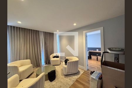 Sala de casa à venda com 5 quartos, 850m² em Barra da Tijuca, Rio de Janeiro