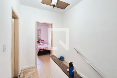 Corredor de casa à venda com 3 quartos, 184m² em Paulicéia, São Bernardo do Campo