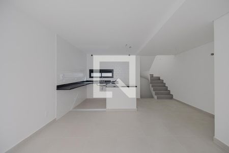 Sala de casa de condomínio à venda com 2 quartos, 140m² em Paraíso, São Paulo