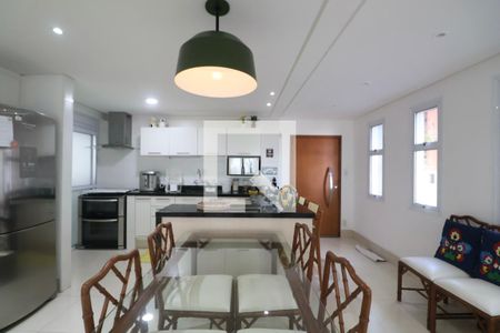 Sala de apartamento para alugar com 2 quartos, 105m² em Vila Luis Antonio, Guarujá
