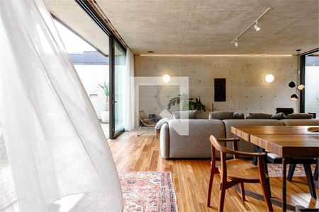 Casa à venda com 6 quartos, 500m² em Santo Amaro, São Paulo