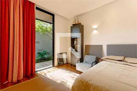 Casa à venda com 6 quartos, 500m² em Santo Amaro, São Paulo