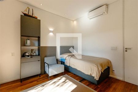 Casa à venda com 6 quartos, 500m² em Santo Amaro, São Paulo