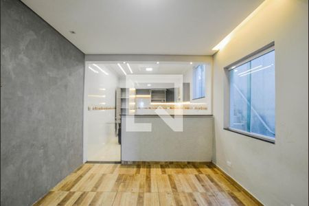 Casa para alugar com 2 quartos, 70m² em Vila Suíça, Santo André