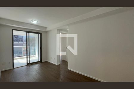 Sala de apartamento à venda com 2 quartos, 56m² em Vila Madalena, São Paulo