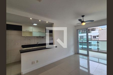 Sala de apartamento para alugar com 3 quartos, 130m² em Recreio dos Bandeirantes, Rio de Janeiro
