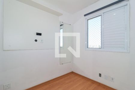 Quarto 1 de apartamento para alugar com 2 quartos, 42m² em Jardim Monte Alegre, Taboão da Serra