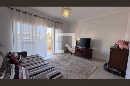 Sala de TV de casa de condomínio à venda com 4 quartos, 311m² em Swiss Park, Campinas