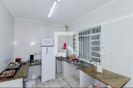 Cozinha de casa à venda com 4 quartos, 127m² em Jardim Santa Francisca, Guarulhos