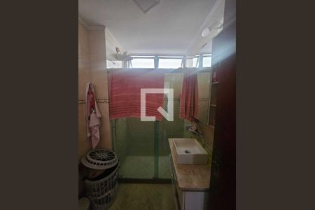 Banheiro de apartamento para alugar com 2 quartos, 72m² em Encantado, Rio de Janeiro