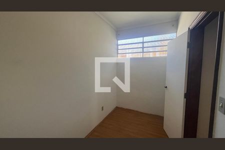 Quarto de casa à venda com 3 quartos, 400m² em Cidade Universitária, Campinas