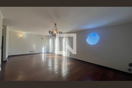 Sala de casa à venda com 3 quartos, 400m² em Cidade Universitária, Campinas