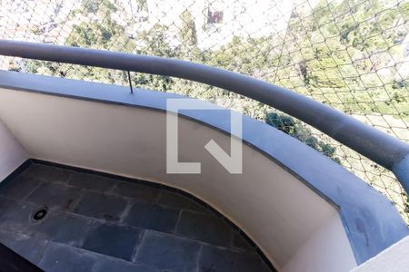 Varanda da Suíte 3 de apartamento para alugar com 4 quartos, 117m² em Chácara Agrindus, Taboão da Serra