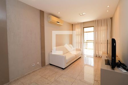 Sala de apartamento à venda com 4 quartos, 125m² em Barra da Tijuca, Rio de Janeiro