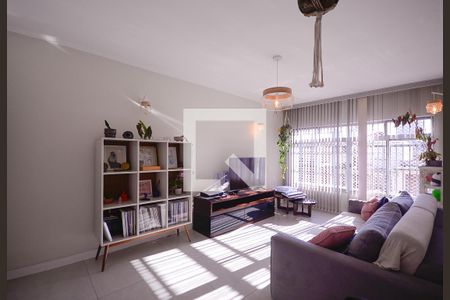 Sala de casa à venda com 4 quartos, 170m² em Vila Moraes, São Paulo