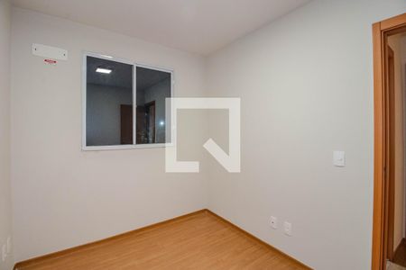 Quarto 1 de apartamento à venda com 2 quartos, 45m² em Rubem Berta, Porto Alegre