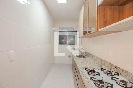 Cozinha de apartamento para alugar com 2 quartos, 45m² em Rubem Berta, Porto Alegre