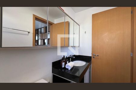 Banheiro de kitnet/studio à venda com 1 quarto, 35m² em Pinheiros, São Paulo