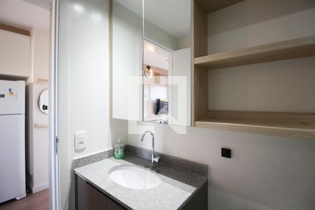 Banheiro de apartamento à venda com 1 quarto, 28m² em Moema, São Paulo