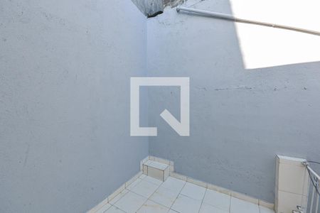 Quarto 3 de casa para alugar com 3 quartos, 100m² em Vila Joaniza, São Paulo