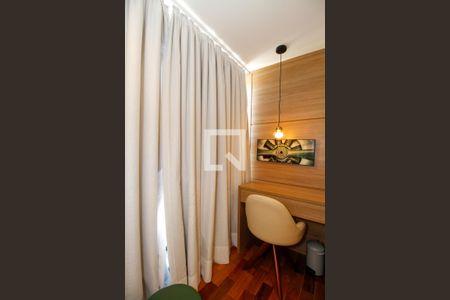 Quarto de apartamento à venda com 2 quartos, 85m² em Pinheiros, São Paulo