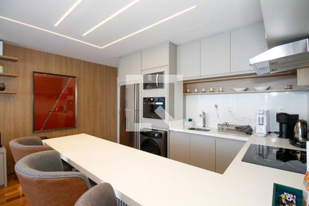 Sala e Cozinha de apartamento à venda com 2 quartos, 85m² em Pinheiros, São Paulo