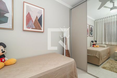 Quarto 1 de apartamento à venda com 4 quartos, 228m² em Jardim Itu, Porto Alegre