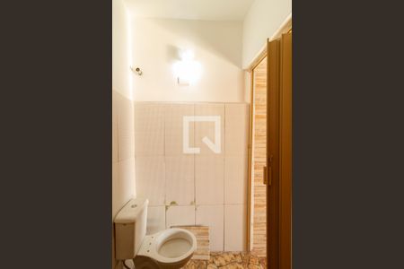 Lavabo de casa para alugar com 2 quartos, 100m² em Vila Gustavo, São Paulo