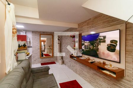 Sala de casa para alugar com 2 quartos, 100m² em Vila Gustavo, São Paulo