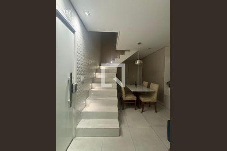 Escada de apartamento à venda com 3 quartos, 113m² em Ponte Grande, Guarulhos