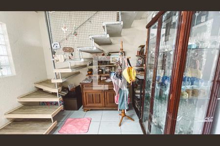 Sala 2 de casa à venda com 4 quartos, 140m² em Conjunto Residencial Novo Paca, São Paulo