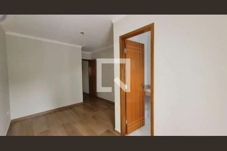 Quarto de casa à venda com 2 quartos, 220m² em Vila Nivi, São Paulo