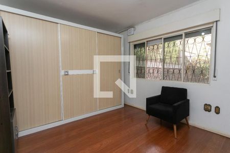 Quarto 1 de casa à venda com 4 quartos, 500m² em Morro Santana, Porto Alegre