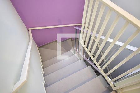 Escada de casa à venda com 3 quartos, 125m² em Parque Reboucas, São Paulo