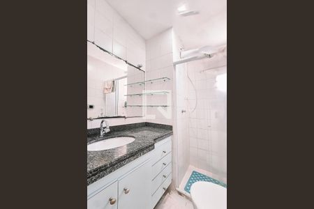 Banheiro de apartamento para alugar com 1 quarto, 45m² em Rio Vermelho, Salvador