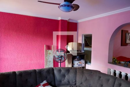 Sala de casa à venda com 4 quartos, 151m² em São Pedro, Osasco