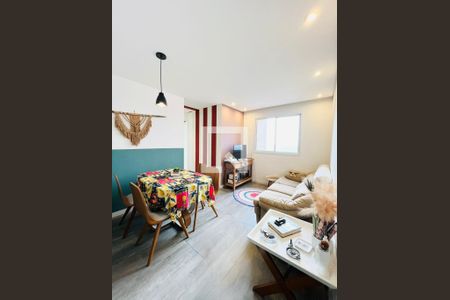 Sala de apartamento à venda com 2 quartos, 44m² em Jardim Utinga, Santo André