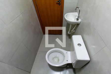 Lavabo de apartamento para alugar com 1 quarto, 38m² em Vila Esperança, São Paulo