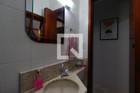 Lavabo de casa à venda com 3 quartos, 199m² em Vila Pires, Santo André
