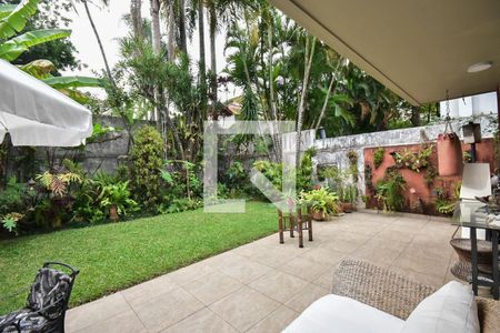 Quintal de casa de condomínio à venda com 4 quartos, 280m² em Morumbi, São Paulo