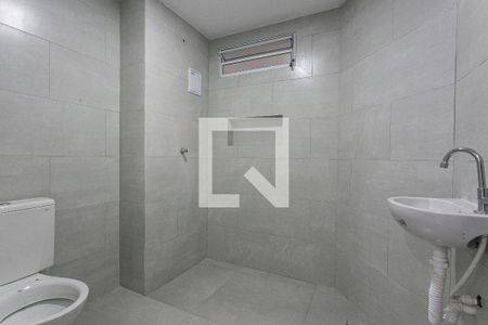 Banheiro da Suíte de apartamento para alugar com 1 quarto, 38m² em Vila Esperança, São Paulo