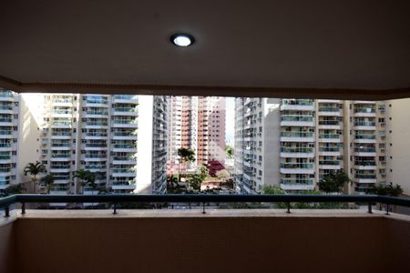 Varanda de apartamento à venda com 2 quartos, 76m² em Barra da Tijuca, Rio de Janeiro