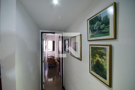 Corredor de apartamento à venda com 2 quartos, 76m² em Barra da Tijuca, Rio de Janeiro