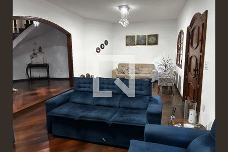 Sala de casa para alugar com 6 quartos, 500m² em Gopouva, Guarulhos