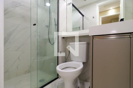 Banheiro de apartamento para alugar com 1 quarto, 40m² em Paraíso do Morumbi, São Paulo