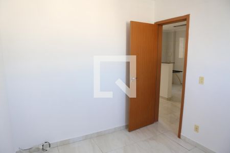 Quarto 2 de apartamento para alugar com 2 quartos, 46m² em Califórnia, Contagem