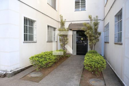 Área comum de apartamento para alugar com 2 quartos, 46m² em Califórnia, Contagem