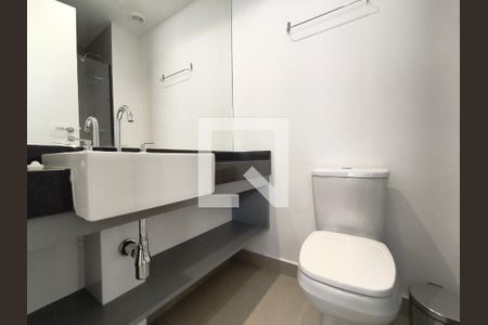 Banheiro de kitnet/studio para alugar com 1 quarto, 20m² em Vila Mariana, São Paulo